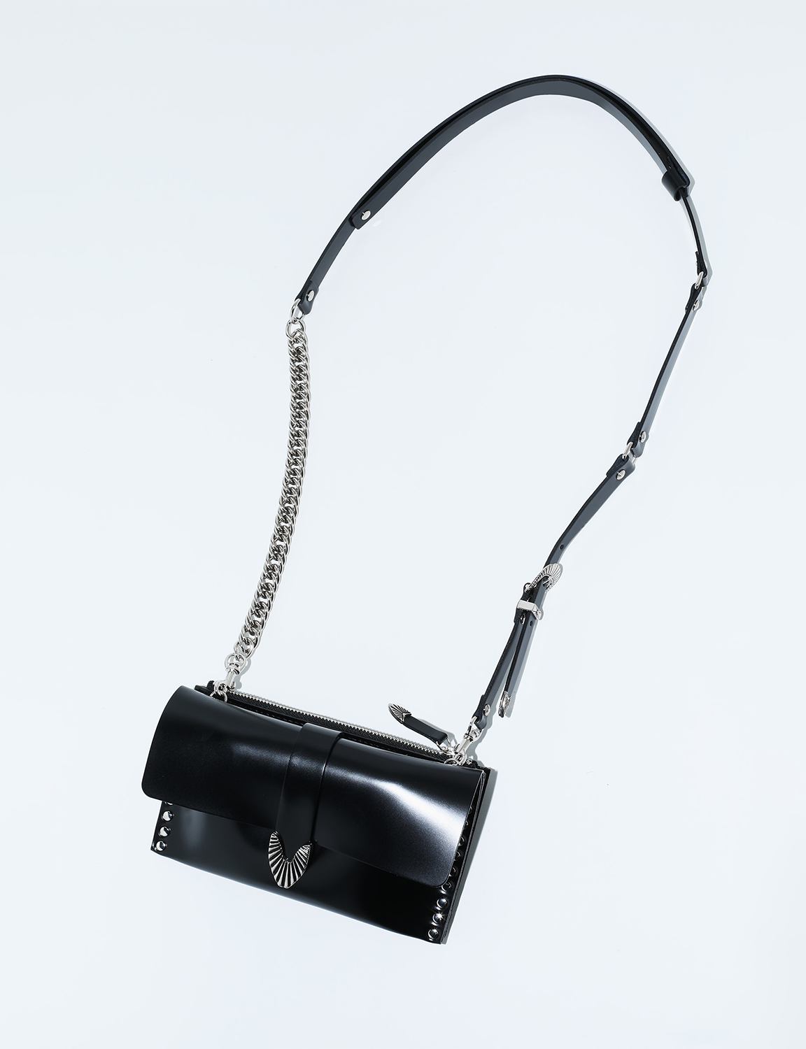 TOGA ARCHIVES - LEATHER CHAIN BAG – The Contemporary Fix Kyoto