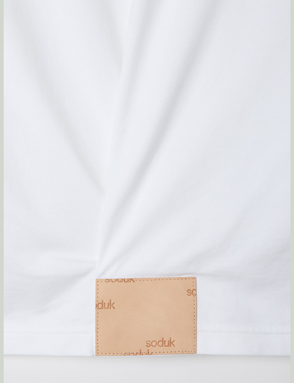 patched t-shirt / white