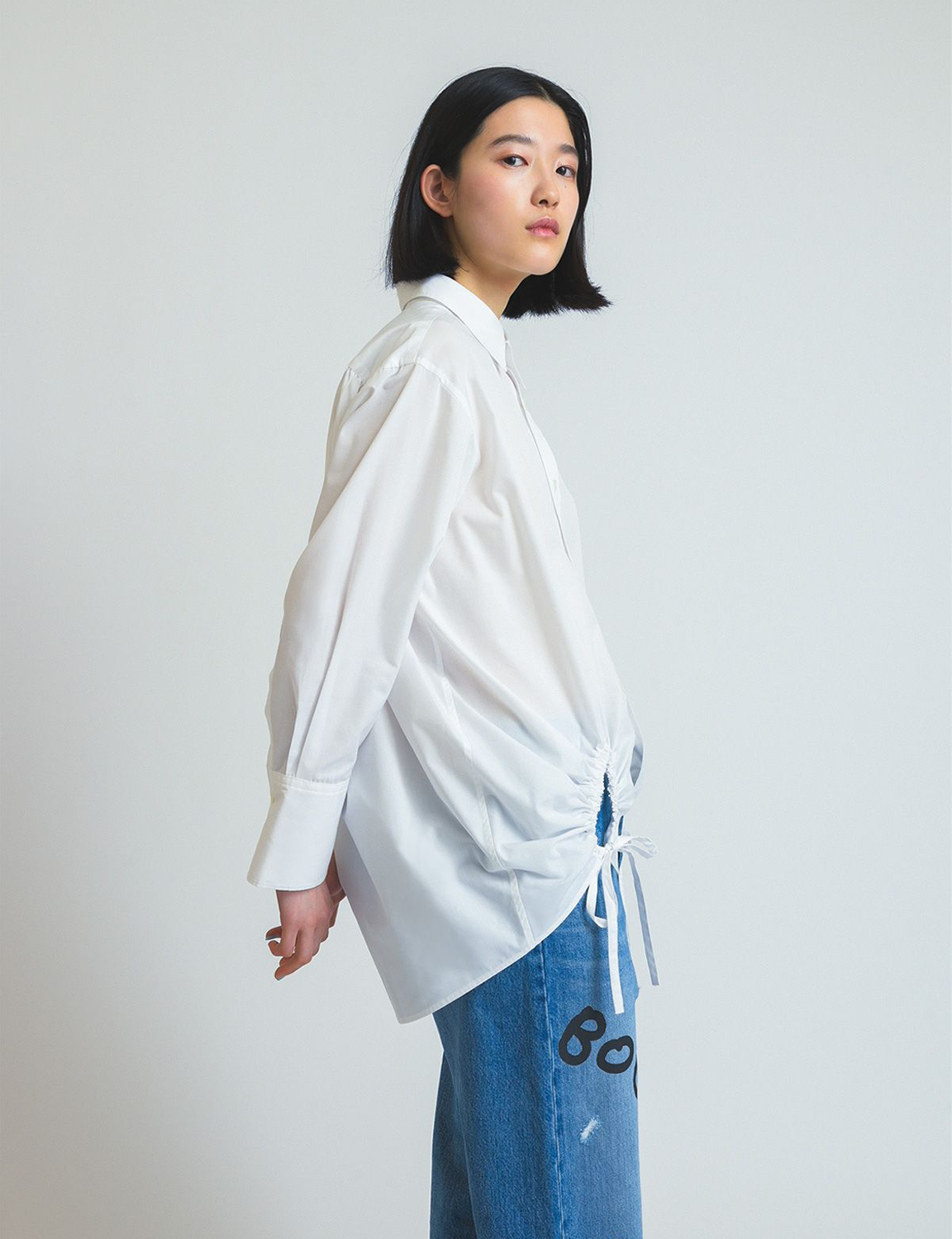 asymmetry gathered shirt / white