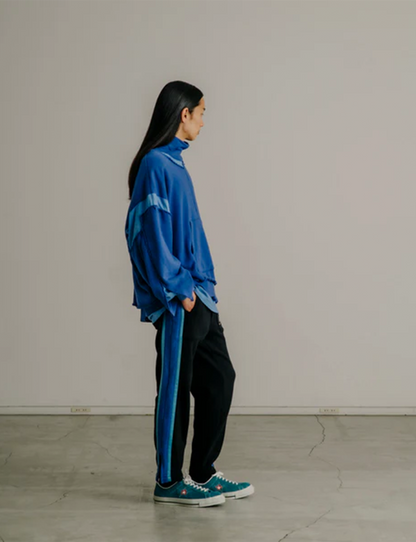 LAYERED DECONSTRUCTED SWEAT