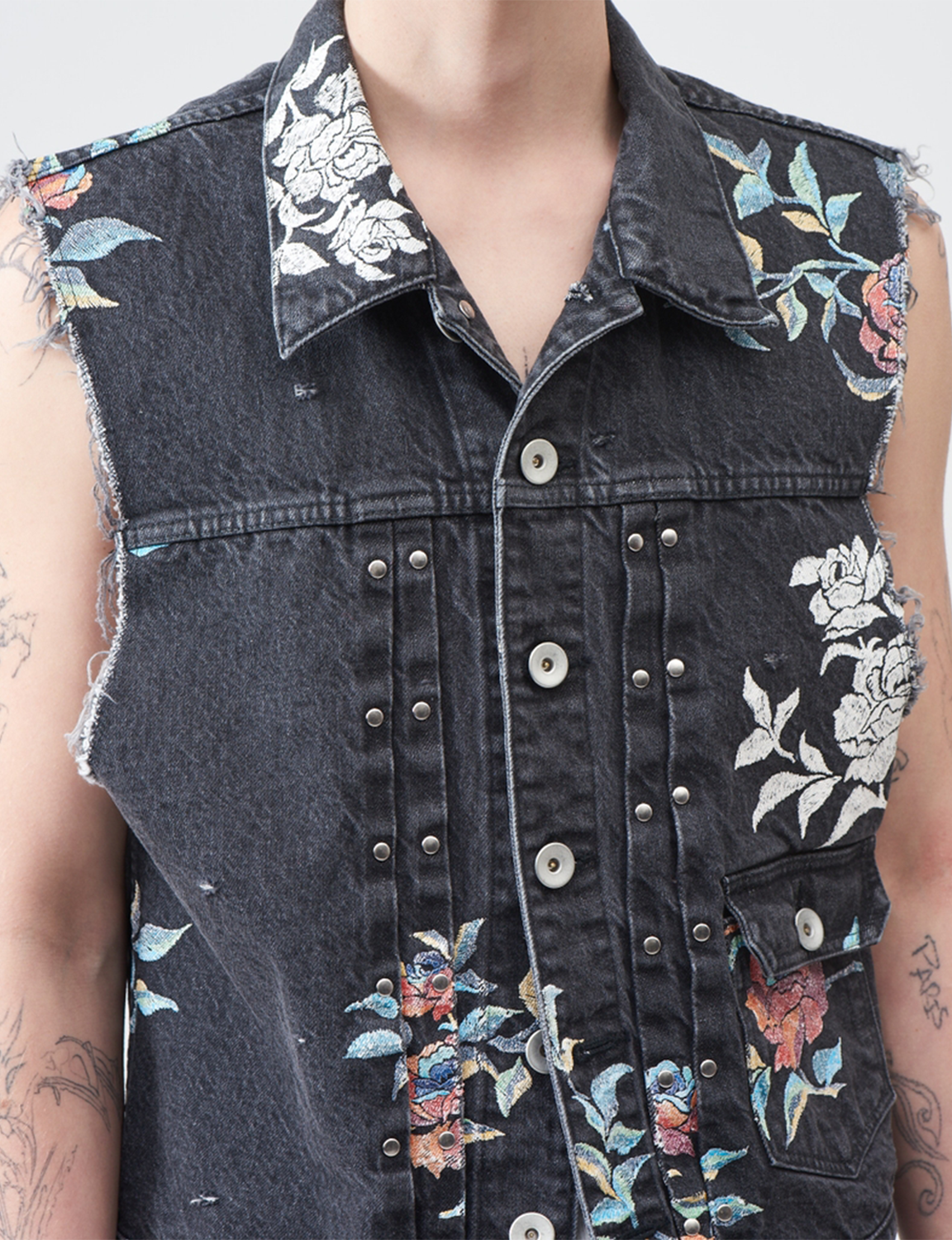 Flower Pattern denim vest – Black