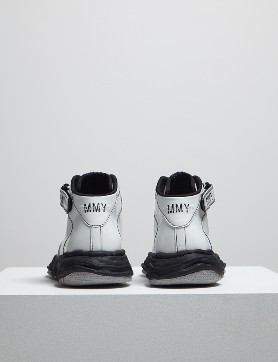 "WAYNE" OG Sole Patent Leather High-top Sneaker – White