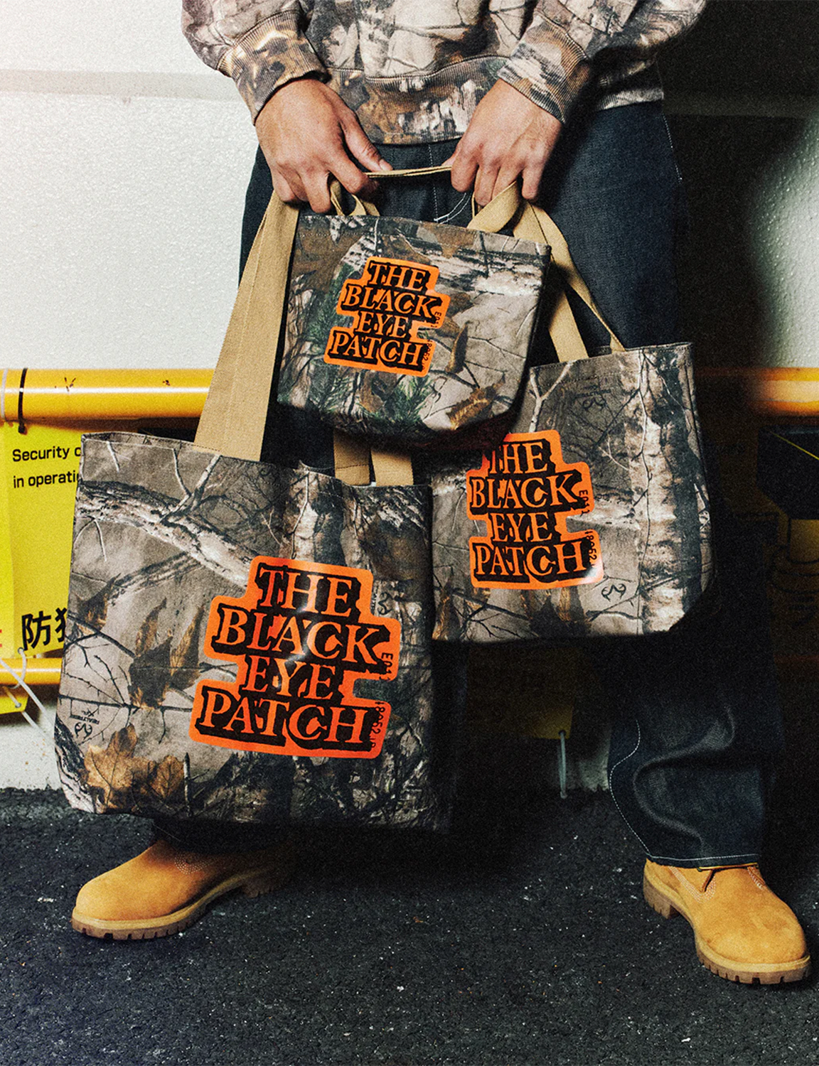 OG LABEL SAFETY REAL TREE CAMO TOTE LARGE