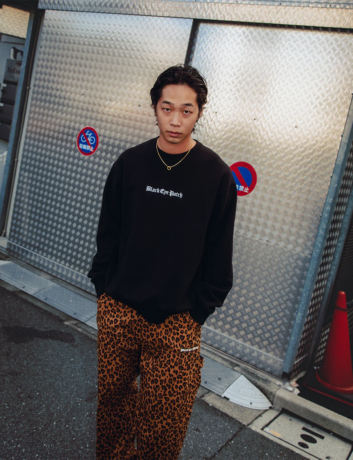 OE LOGO CREW SWEAT