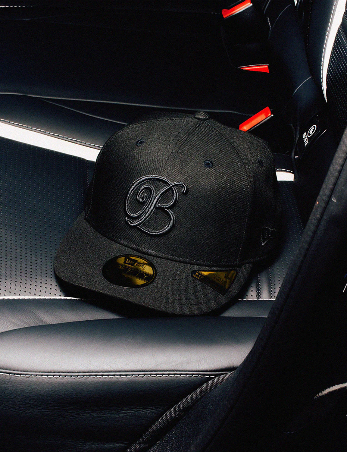 B EMBLEM PRE CURVED NEW ERA CAP