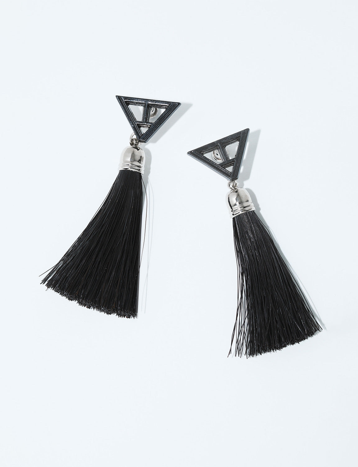 TOGA ARCHIVES - TRIANGLE FRINGE PIERCED EARRINGS – The Contemporary Fix  Kyoto